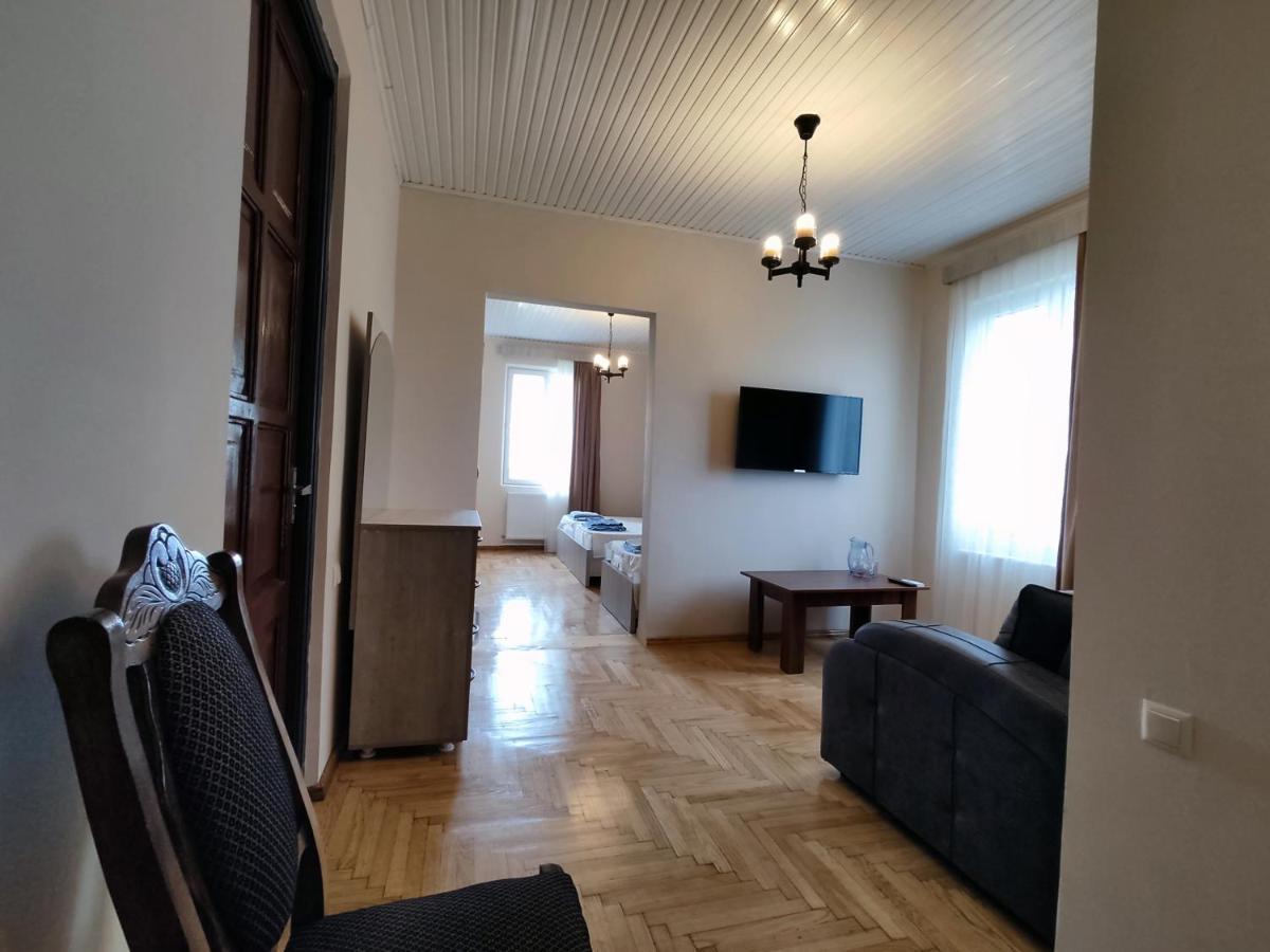 Guesthouse White Swan Kobuleti Exterior foto