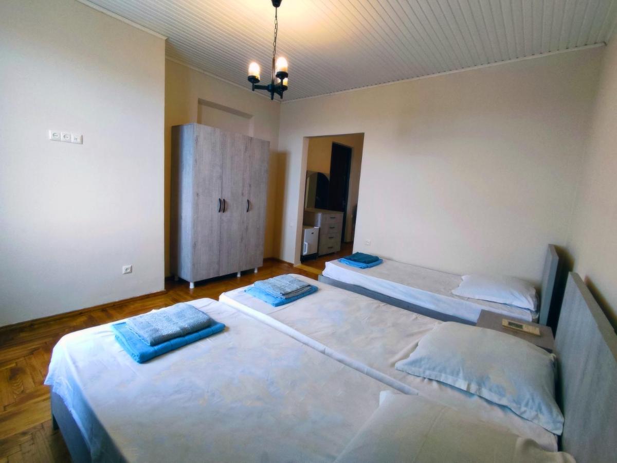 Guesthouse White Swan Kobuleti Exterior foto