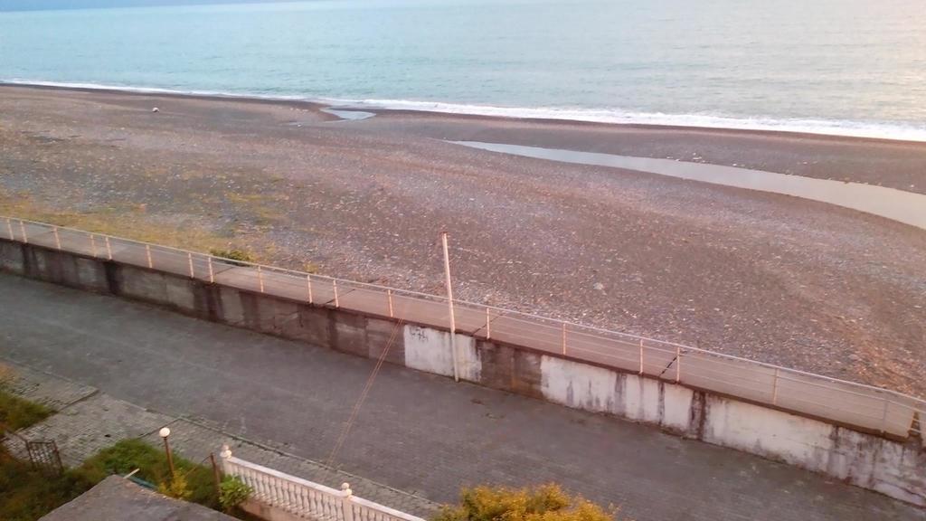 Guesthouse White Swan Kobuleti Exterior foto