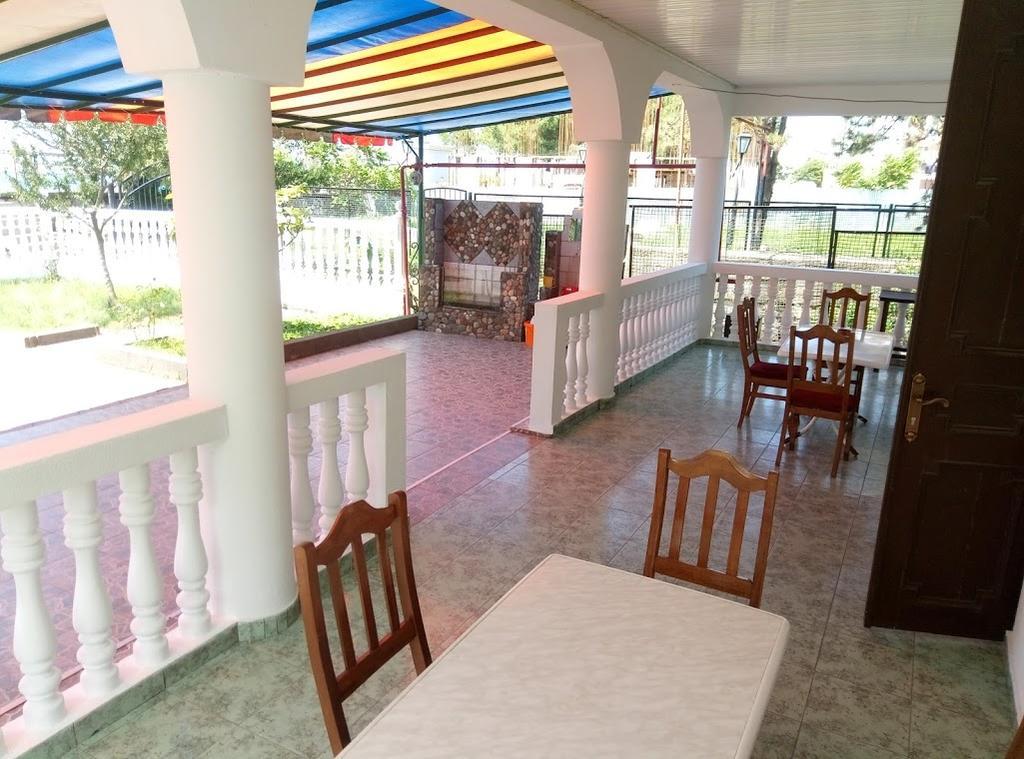 Guesthouse White Swan Kobuleti Exterior foto